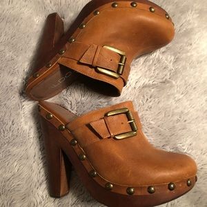 Tan clog heels